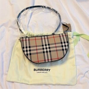 Authentic New with tags Burberry shoulder bag